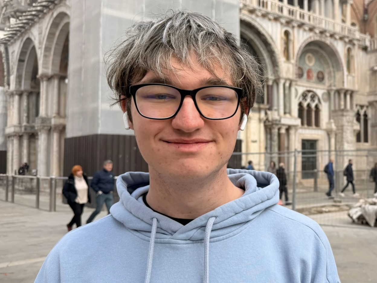 Josh Leist portrait